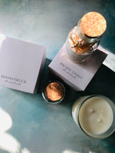 Load image into Gallery viewer, O&amp;A All Natural Candle in Moonstruck
